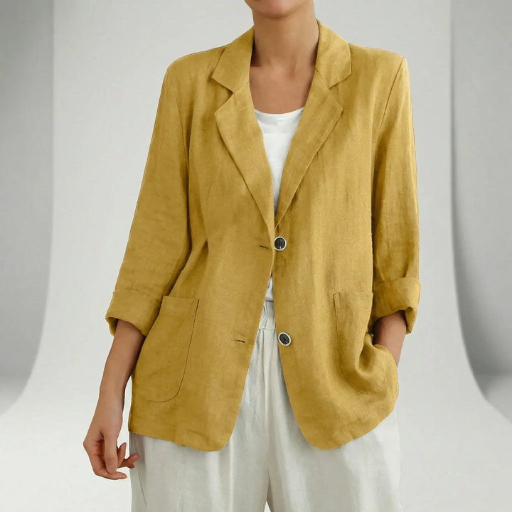 Modern women's relaxed fit blazer, offering a professional and chic silhouette for versatile office and casual fashion.