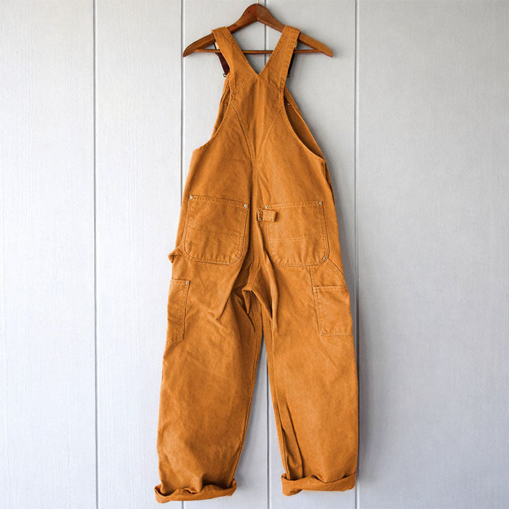 Functional women's relaxed fit overalls, ideal for casual wear, with adjustable straps for a perfect fit.