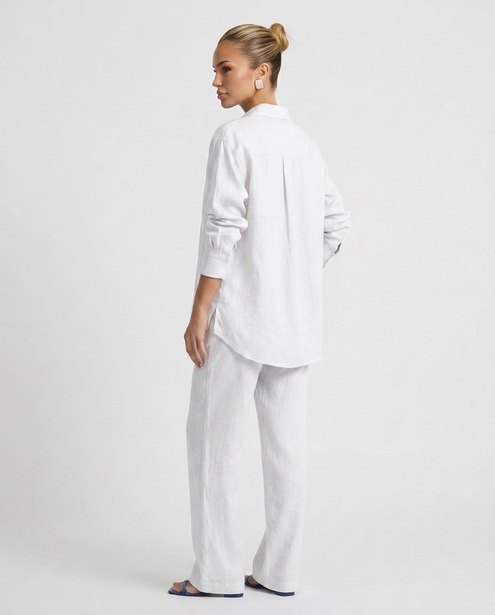 Summer vibes with this women's relaxed fit two piece matching lounge set, ideal for comfortable casual fashion.