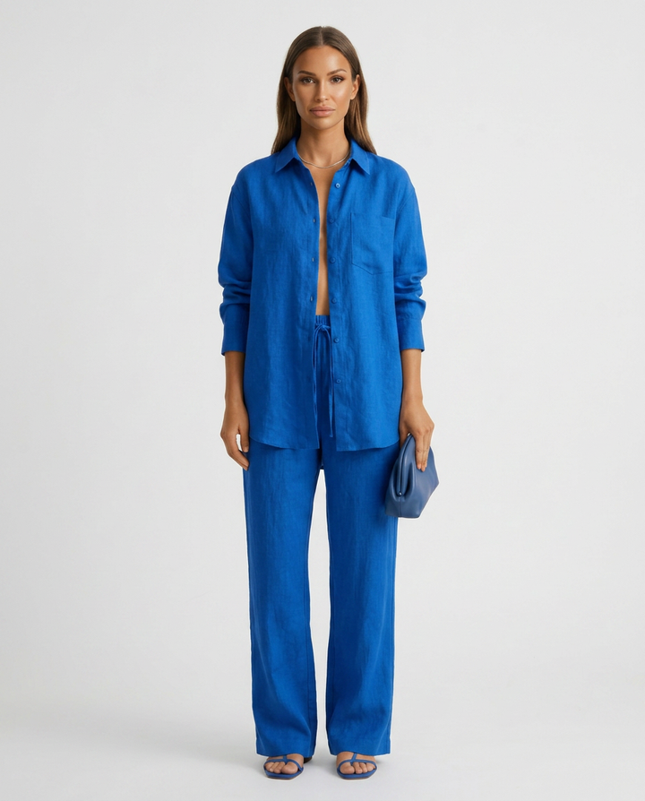 Fashionable women's casual matching lounge set, a comfortable two piece outfit for everyday style.
