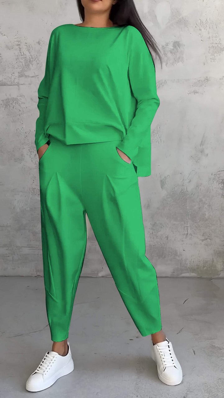 Front view of a women's comfortable two-piece loungewear set, perfect for a cozy athleisure look.