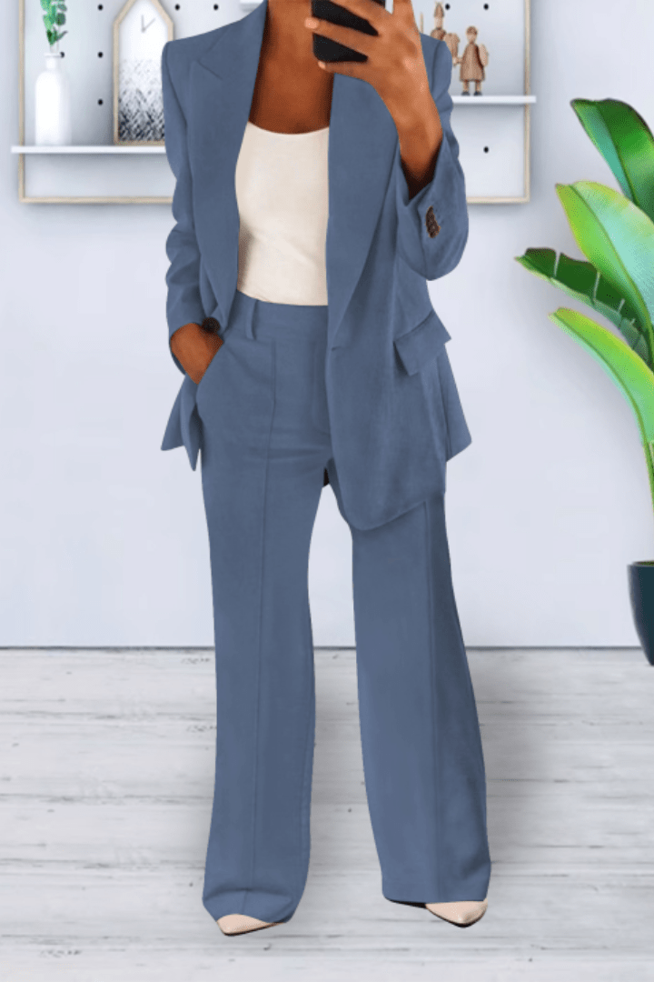 Stylish women's coordinated two-piece set. Relaxed fit ideal for spring fashion and summer casual wear.