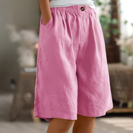 Women's high-waisted Bermuda shorts, relaxed silhouette, great for comfortable summer outfits.