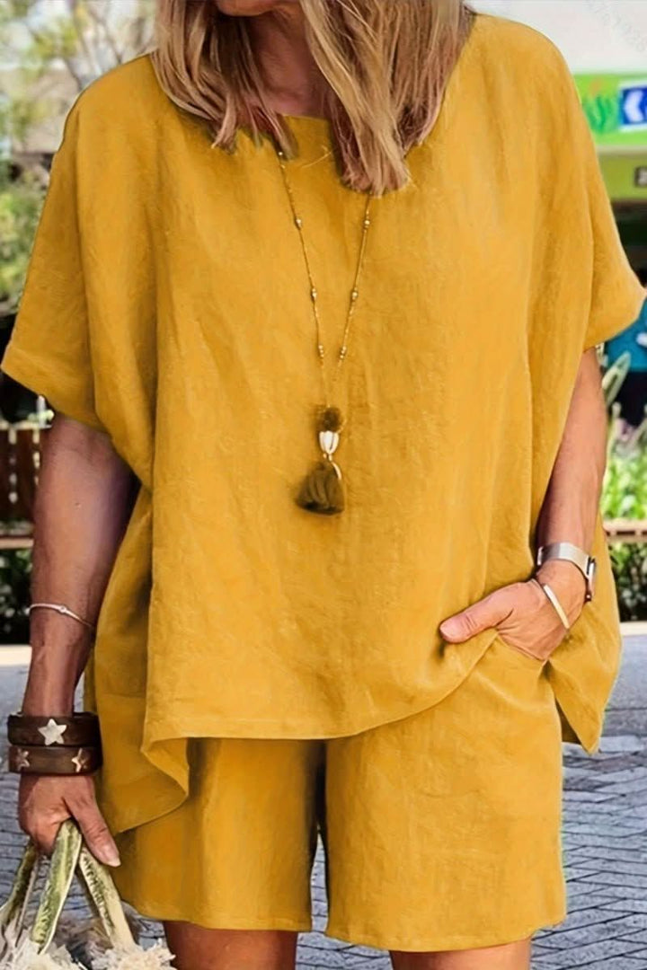 Trendy women's summer fashion co-ord set. Relaxed fit two-piece shorts set, ideal for everyday.