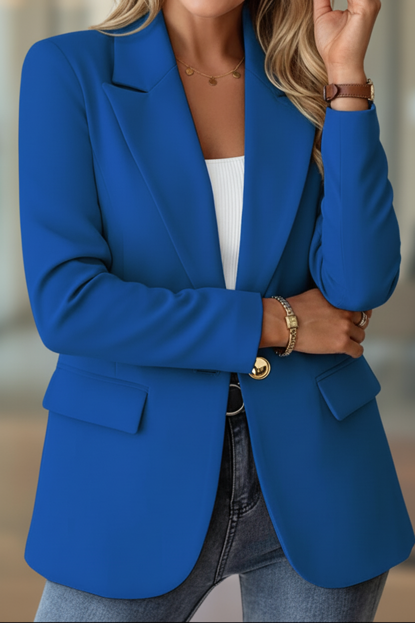Versatile women's tailored blazer jacket, an effortless piece for business casual and everyday style.