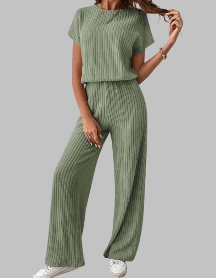 Modern women's ribbed short sleeve top and wide leg pants matching set, perfect for versatile summer style.