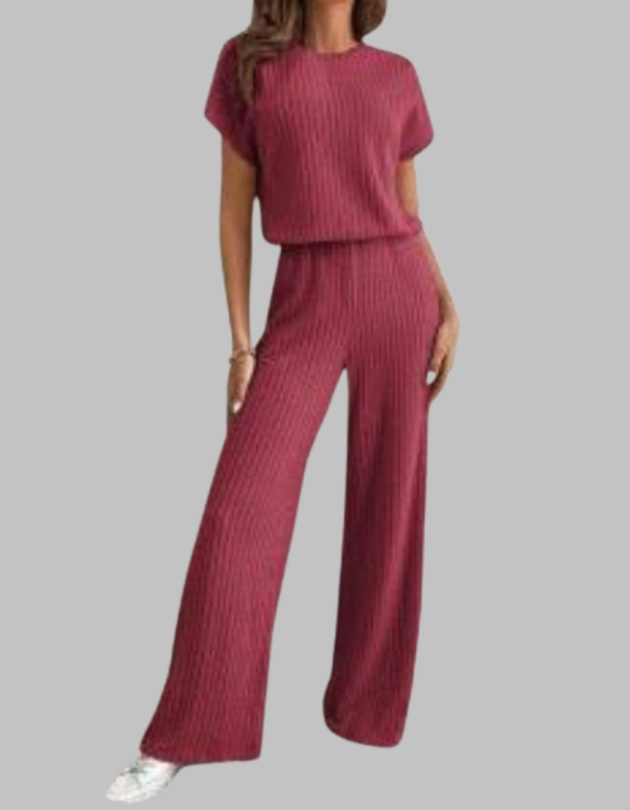 Chic women's ribbed two-piece loungewear set. Short sleeve top & wide leg pants for ultimate comfort & style.