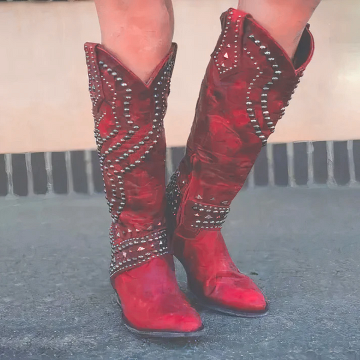 Comfortable Riloh orthopedic knee-high boots for women. Mid-block heel & pointed toe offer elegant fall style.
