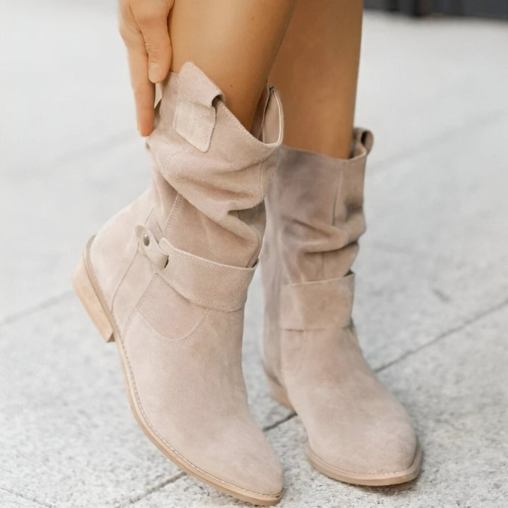 Everyday women's ruched ankle boots, featuring cushioned comfort and effortless side zip closure.