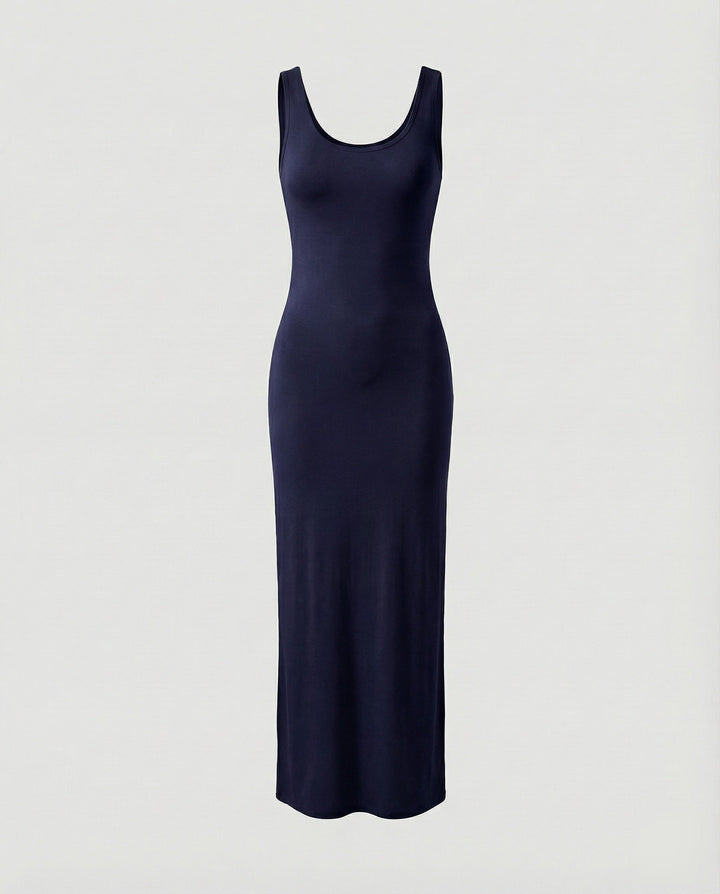 Women's summer-style scoop neck sleeveless bodycon maxi dress. Easy, casual, and elegant.
