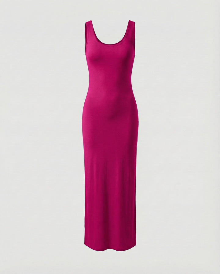 Chic women's sleeveless bodycon maxi dress with scoop neck. Flattering for any occasion.