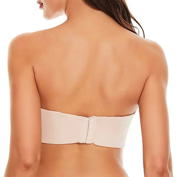 Smooth silhouette with this women's seamless plus-size bra. Adjustable for comfortable, supportive everyday wear.