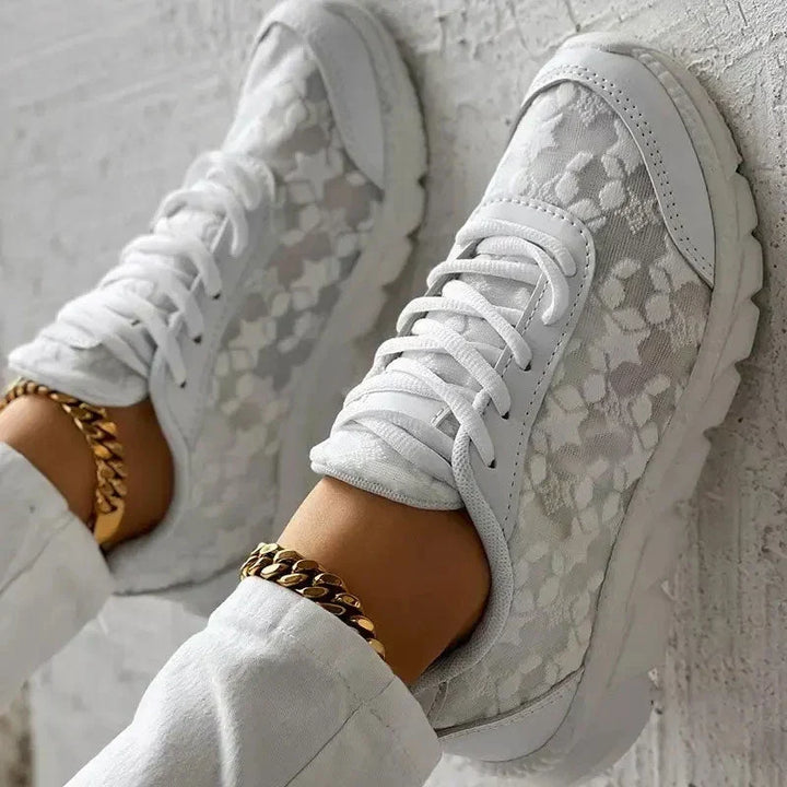 Comfortable women's Sisica everyday sneakers with orthopedic cushioning & support for active lifestyles.