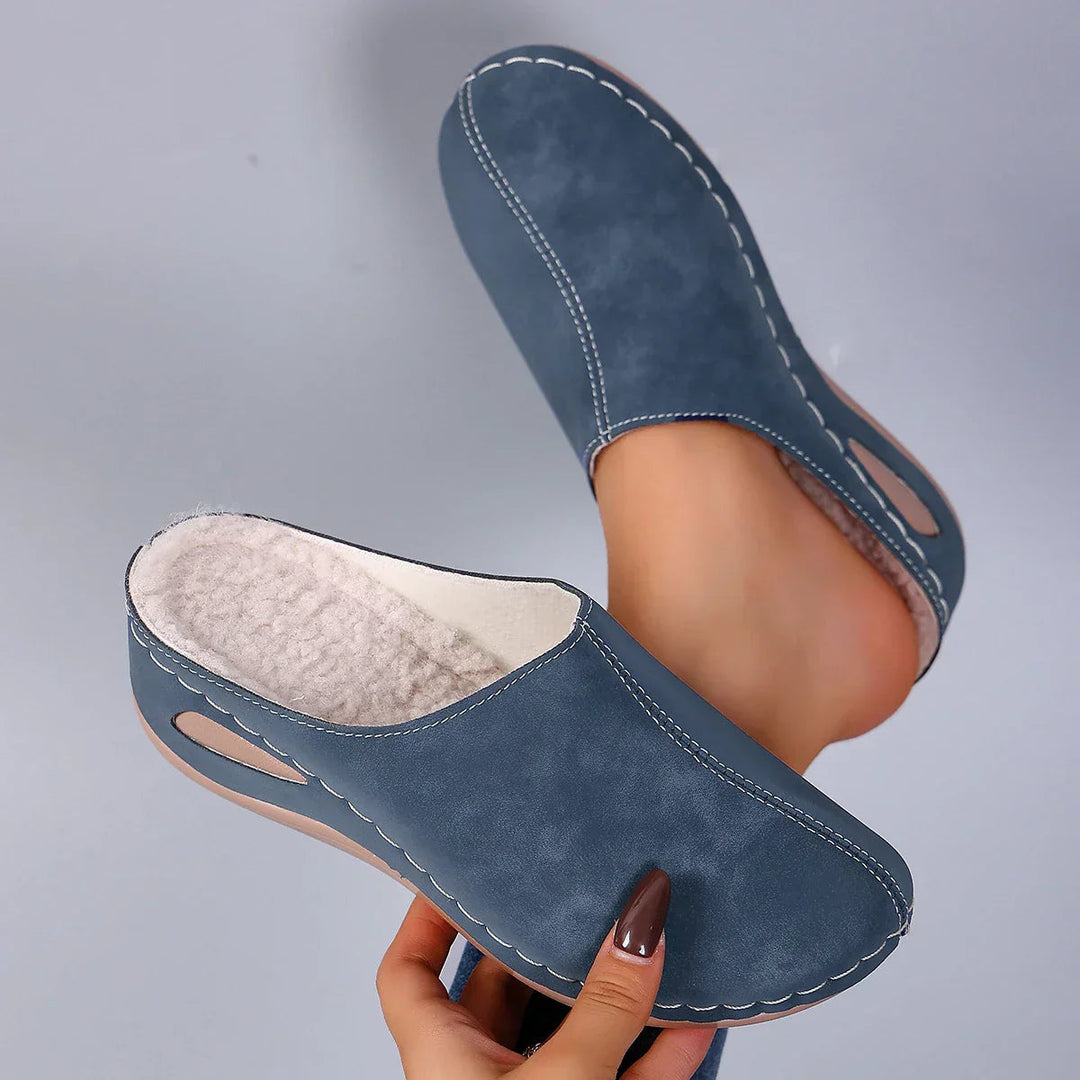 Women's slip-on comfort clogs, perfect for all-day wear. Lightweight, cushioned everyday footwear.