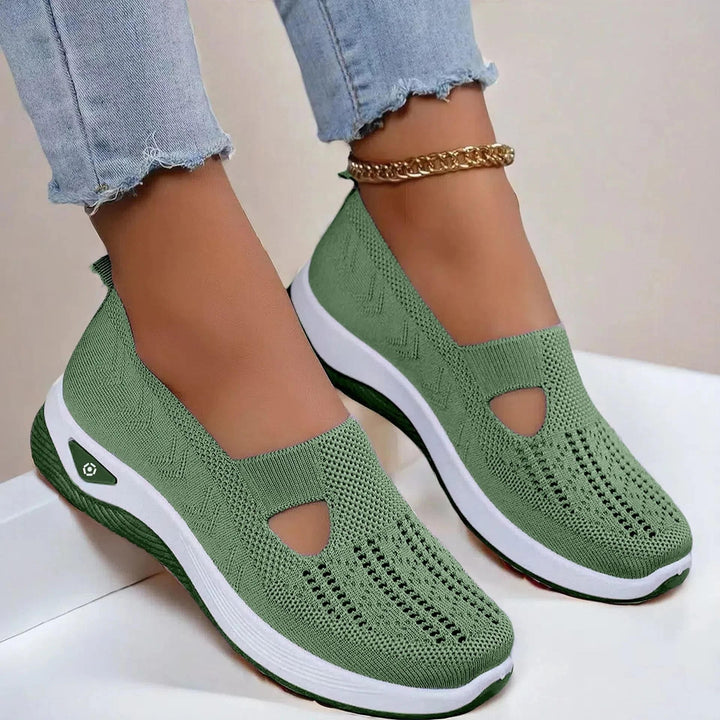 Women's slip-on sneakers with arch support, perfect for comfortable summer walking and everyday wear.