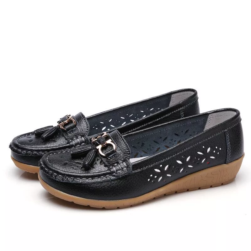 Soft breathable women's moccasin sandals, ideal for warm weather comfort & casual summer footwear.