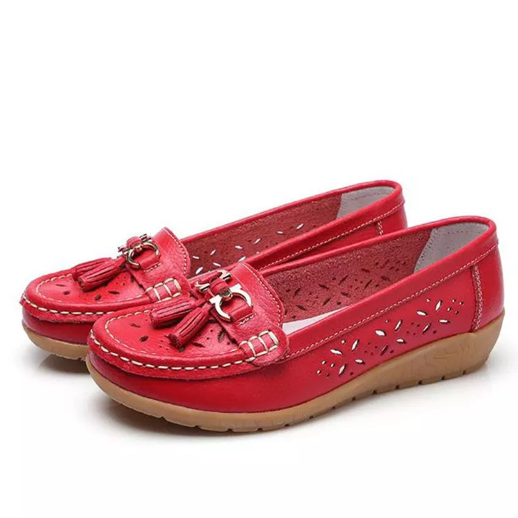 Women's comfortable moccasin sandals, breathable slip-on summer shoes with arch support & flexible sole.