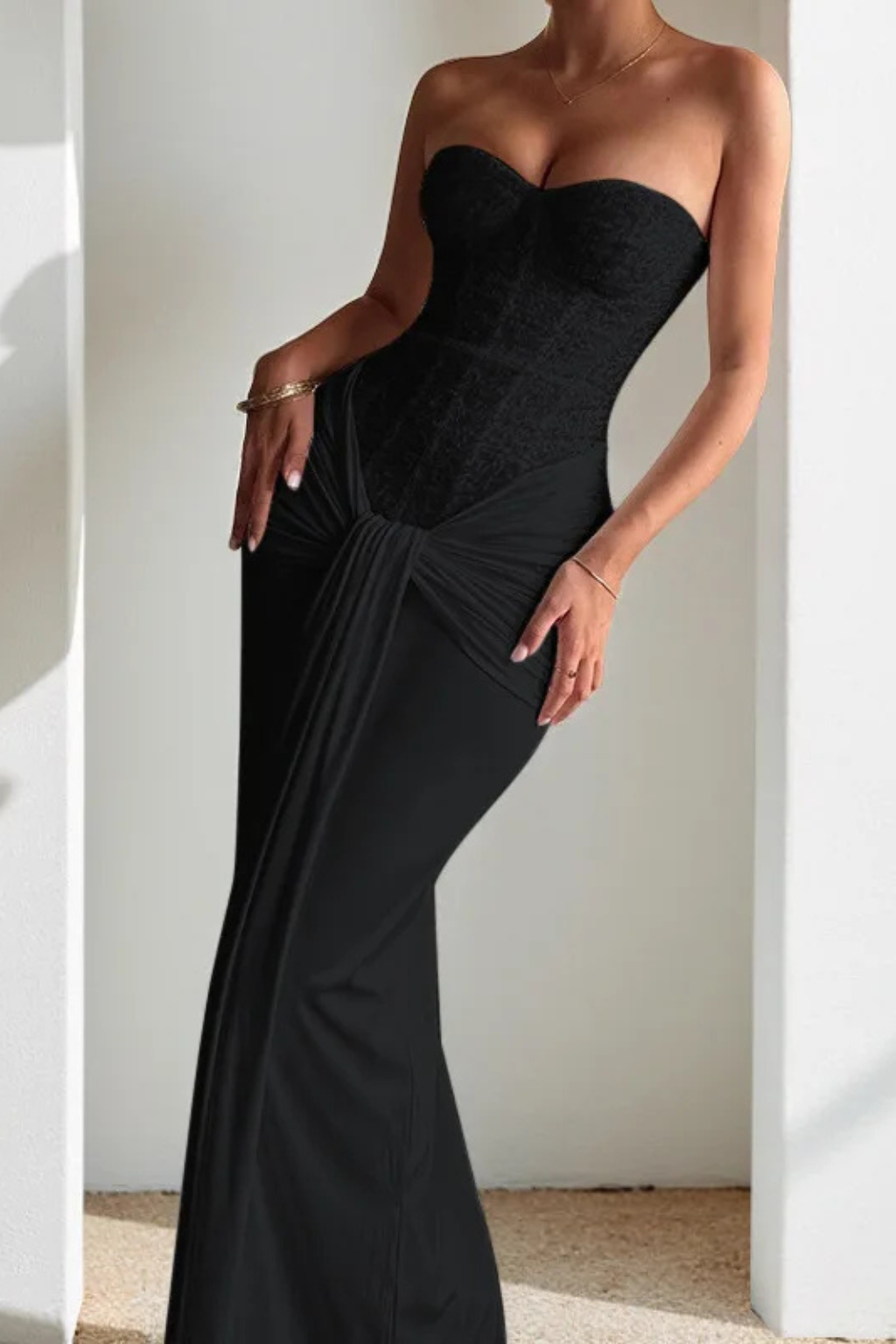 Elegant strapless corset mermaid maxi dress with sweetheart neckline, perfect for prom or gala.