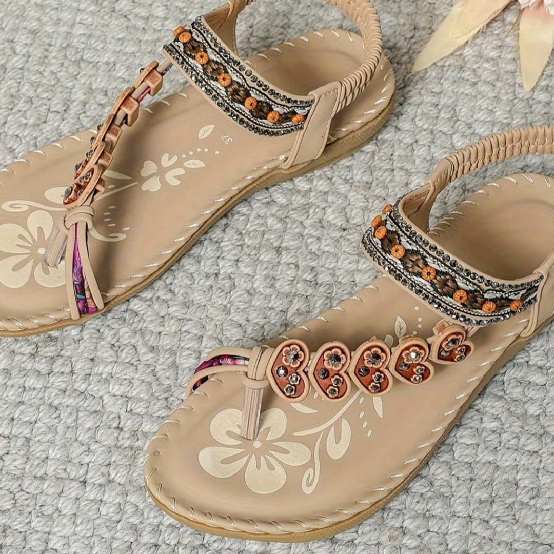Women's open-toe flats, providing stylish comfort and everyday wearability, perfect as casual summer shoes.