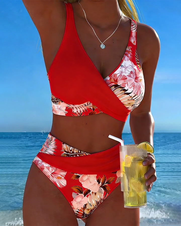 Summer-ready women's floral print split bikini set, chic swimwear for your vacation.