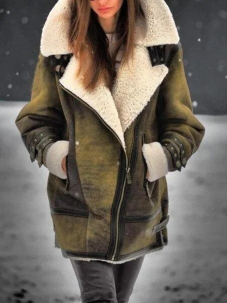 Women's stylish sherpa jacket, perfect cozy & warm outerwear for fall and winter fashion.