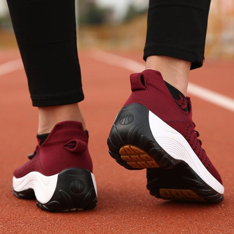 Women's comfort sneakers with arch support, great for walking and everyday use.