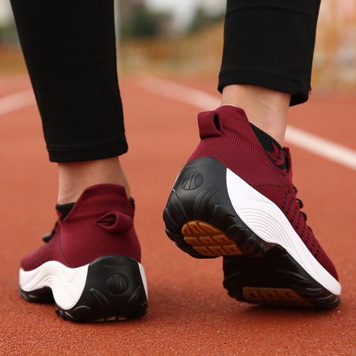Women's comfort sneakers with arch support, great for walking and everyday use.