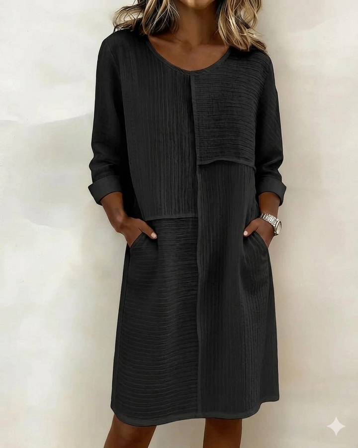 Versatile women's textured shift dress with pockets. Ideal for comfortable casual spring, summer, or everyday styling.