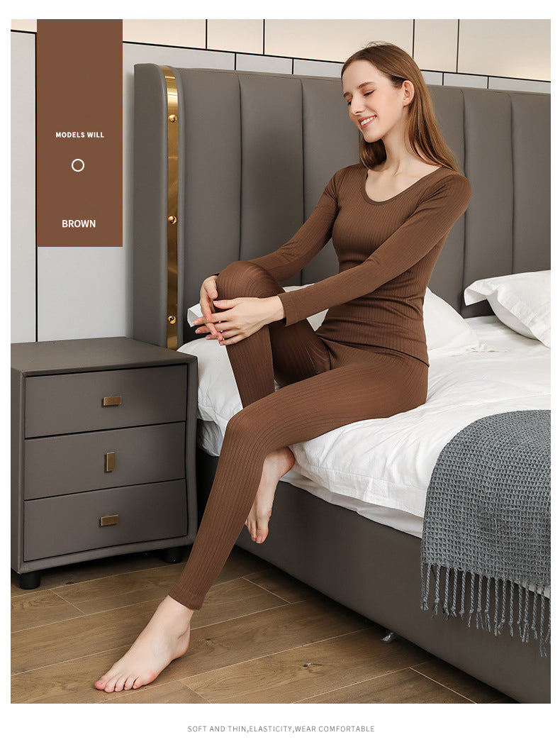 Complete women's thermal set: top & bottom for winter comfort and shaping.