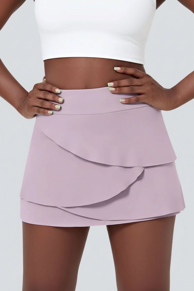 Stylish women's tiered golf skirt for activewear and athleisure, ensuring comfort during play.