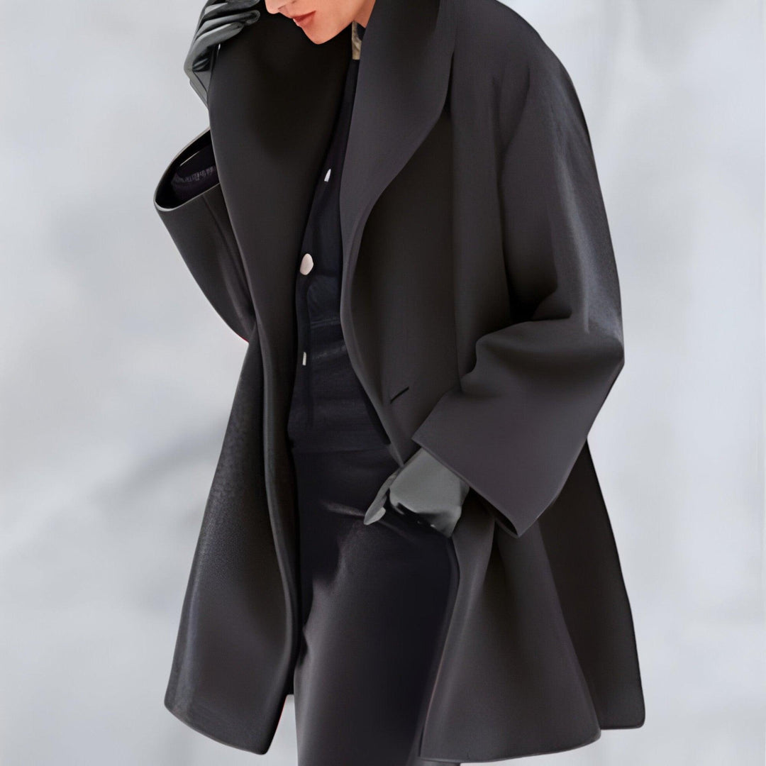 Chic oversized fall jacket for women. Effortless style, versatile for casual outfits & office wear. Timeless fashion.