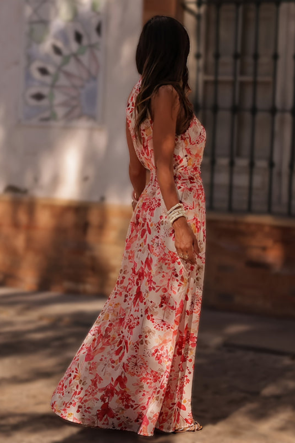 Elegant tropical halter neck maxi dress for women, beautiful floral print & keyhole design.