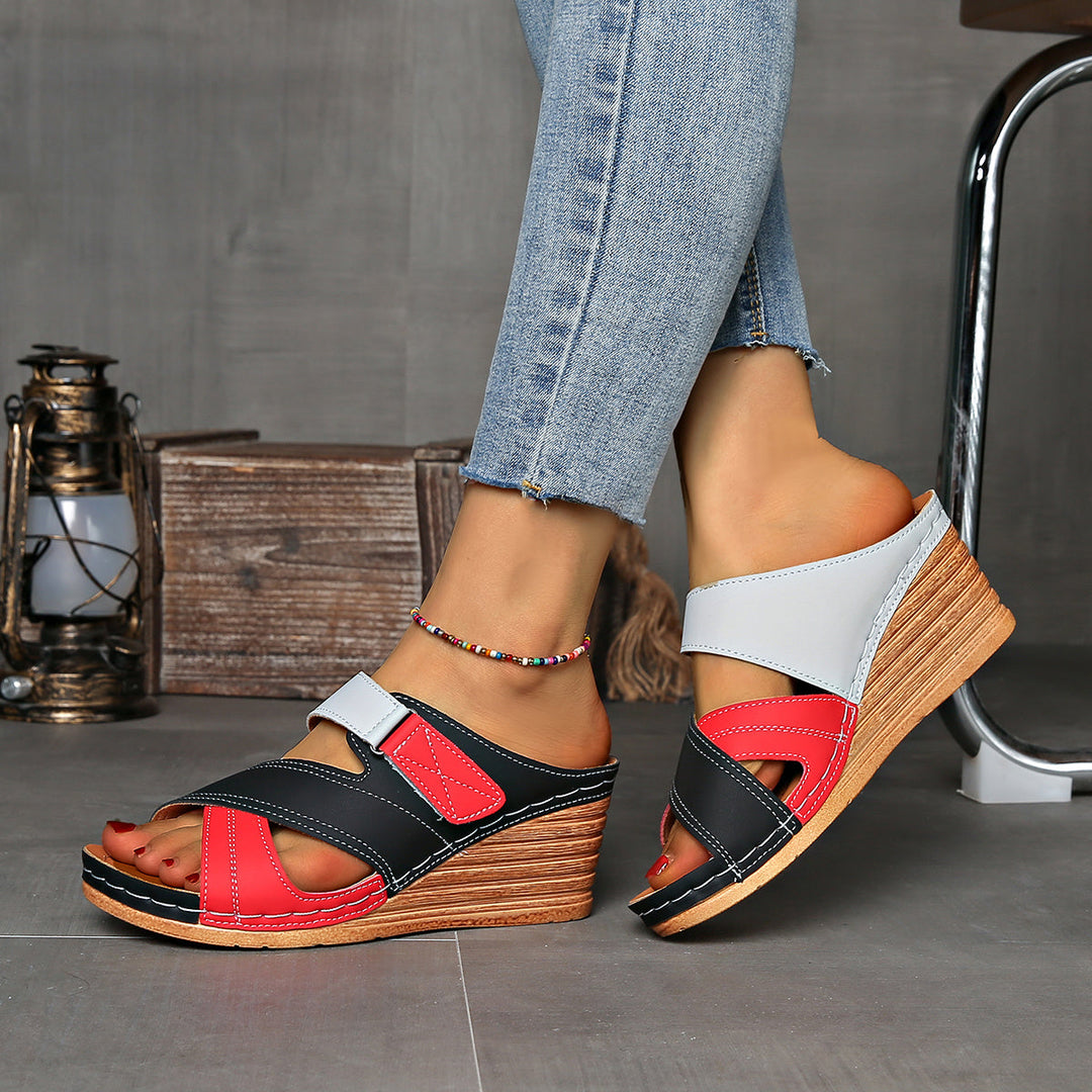 Women's two-tone wedge slides for casual outings, perfect summer slip-on sandals & beach shoes.