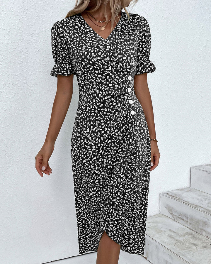 Stunning v-neck floral summer dress, a flowy A-line midi design that’s perfect for resort or party wear.