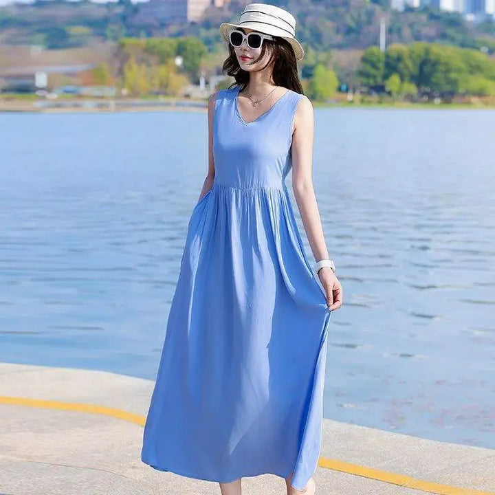 Casual V-neck maxi dress for women with tie waist & pockets, great for everyday comfort and summer style.