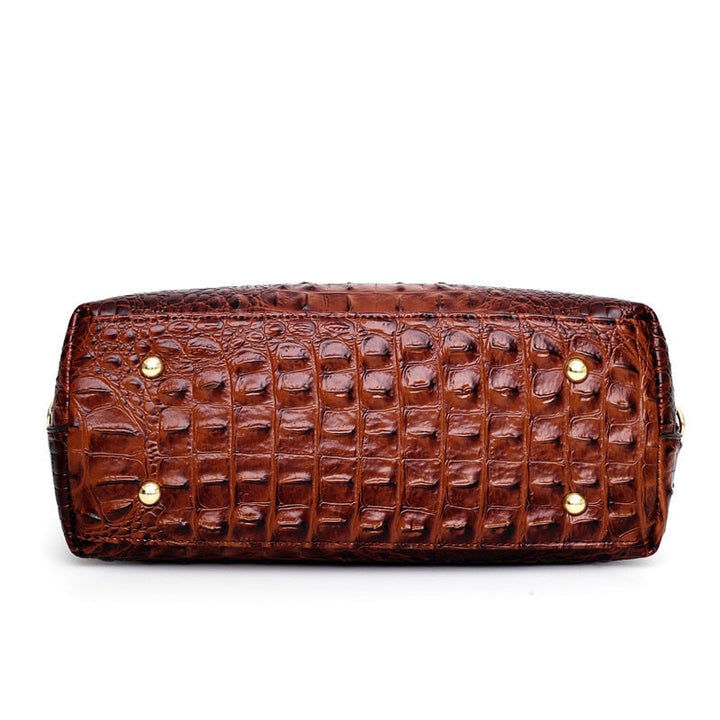 Fashionable women's croc embossed faux leather shoulder bag, elegant and versatile.