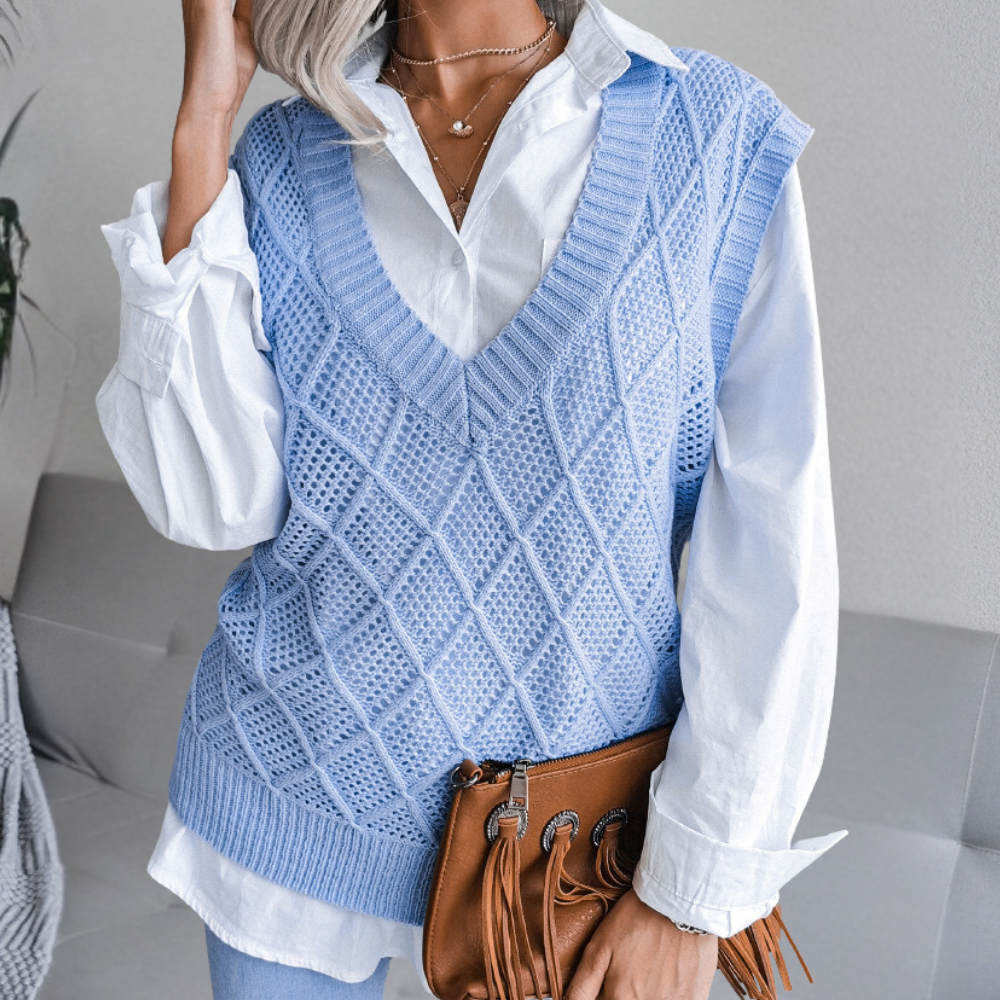 Cozy women's long sleeve pullover sweater. Versatile, chic & perfect for fall/winter layering outfits.