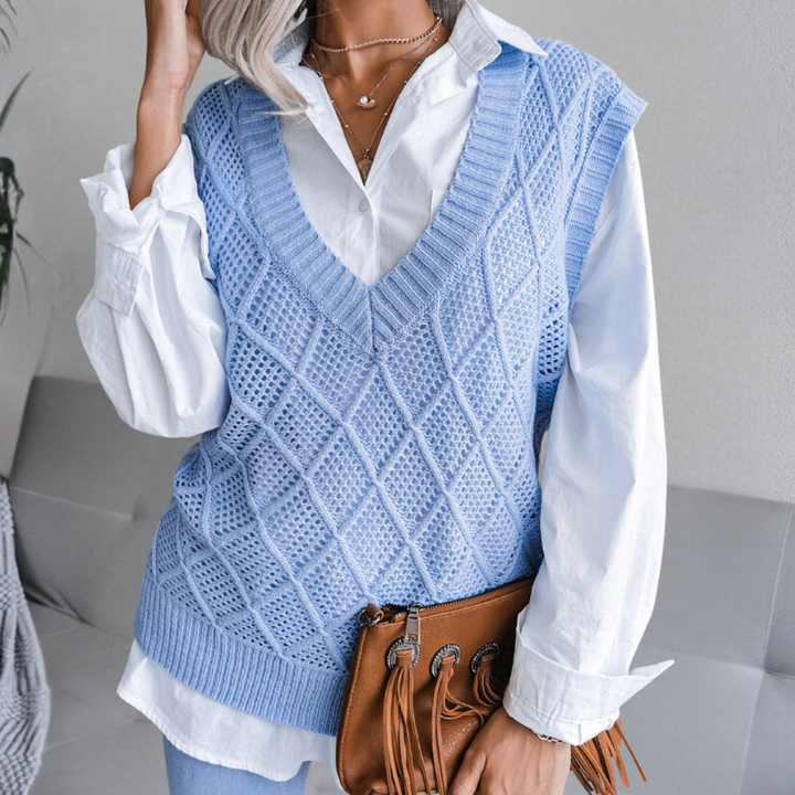 Cozy women's long sleeve pullover sweater. Versatile, chic & perfect for fall/winter layering outfits.