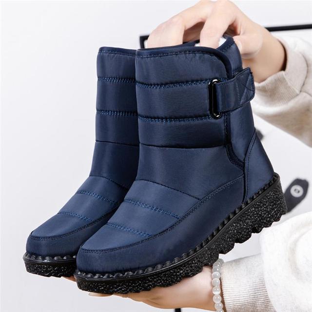Durable women's waterproof snow boots, warm and padded for ultimate winter protection.