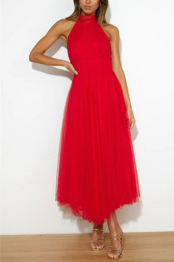 Elegant bodice of a whimsical tulle party dress, ideal for formal events and evening wear. Women's fashion.