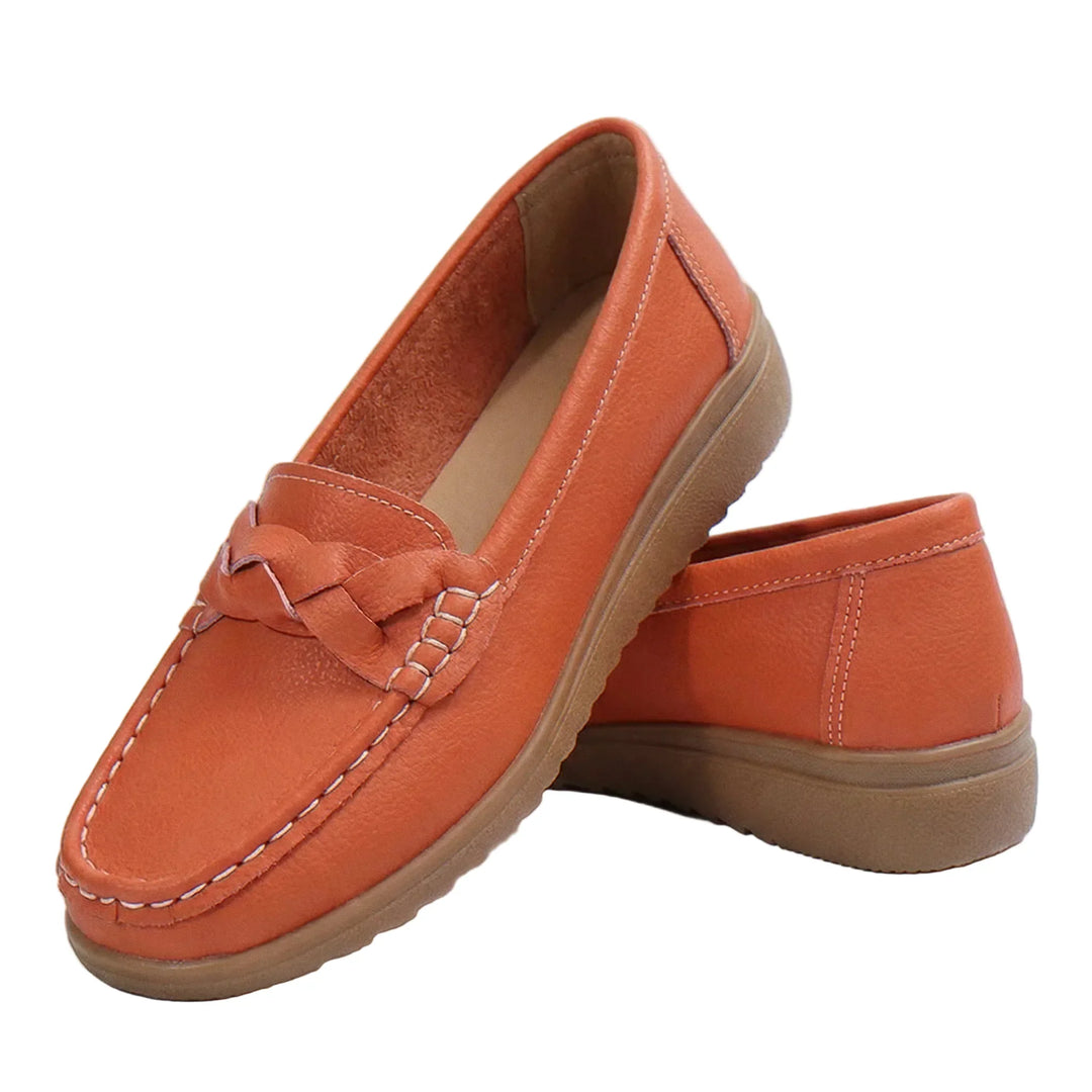 Women's wide fit orthopedic loafers with arch support for comfortable everyday wear.