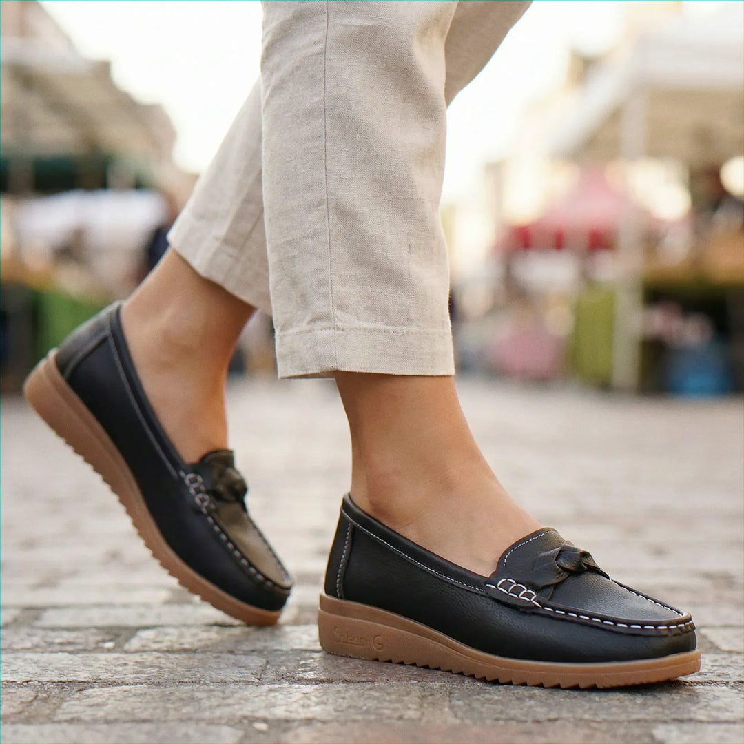 Womens orthopedic wide fit loafers for daily wear, arch support & comfort.