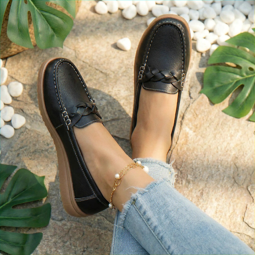 Orthopedic women's slip-on loafers, wide fit, arch support, foot pain relief.