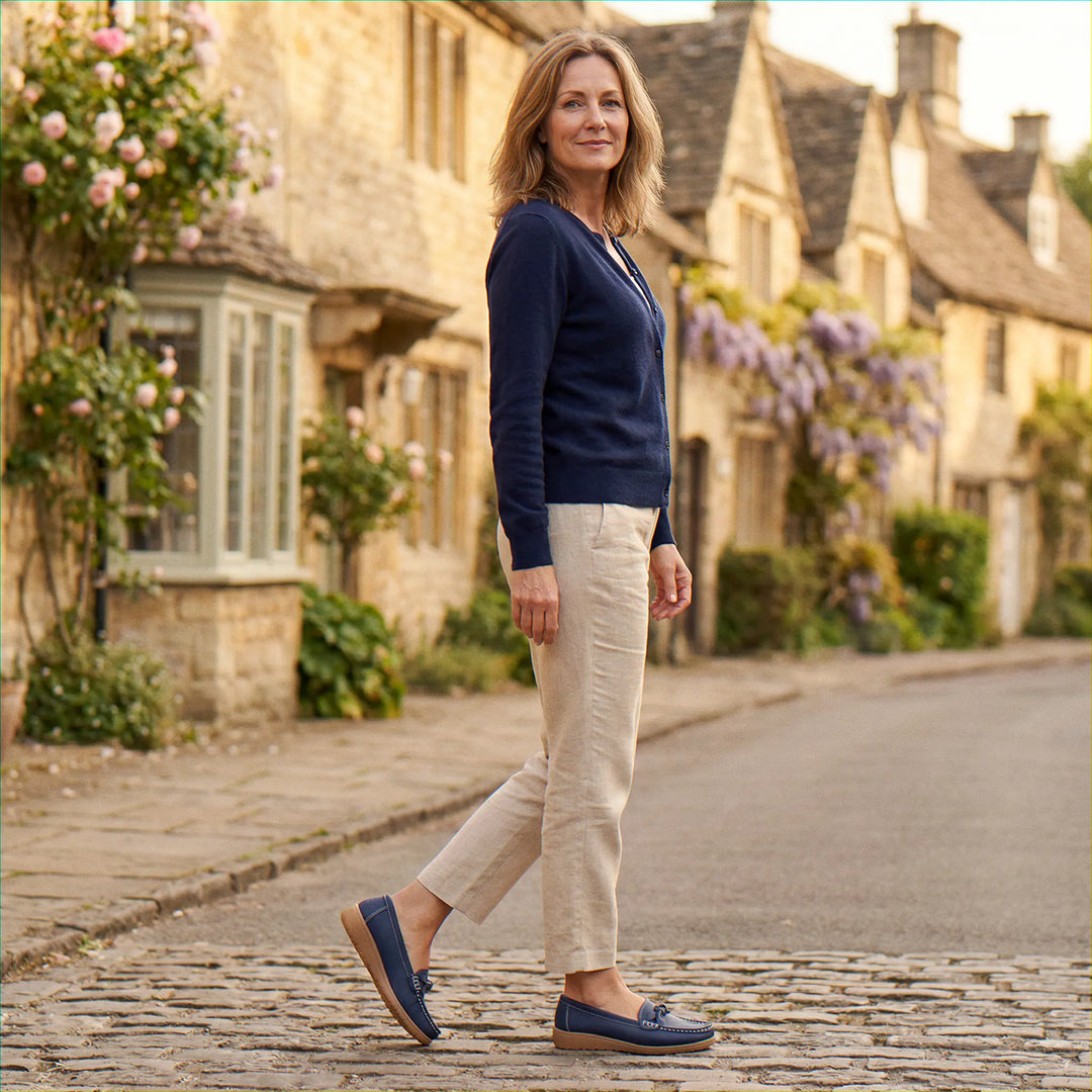 Casual & comfortable women's wide fit orthopedic loafers with arch support.