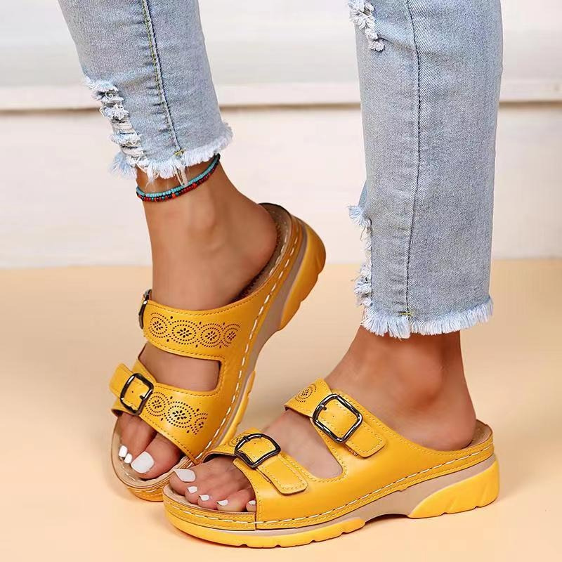 Essential women's wide fit orthopedic sandals, designed for ultimate arch support and comfort.