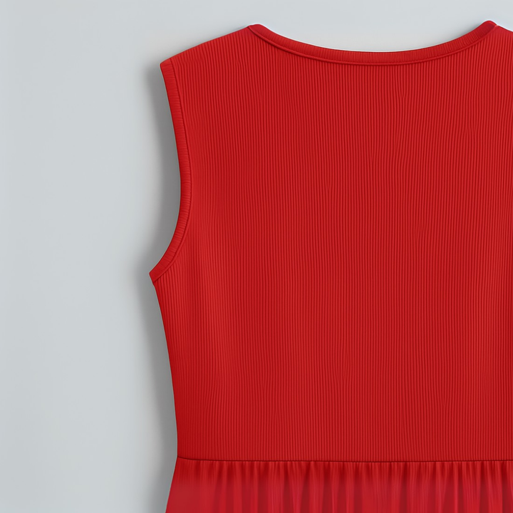 Comfortable & trendy women's wide-leg jumpsuit, sleeveless, for effortless summer fashion style.