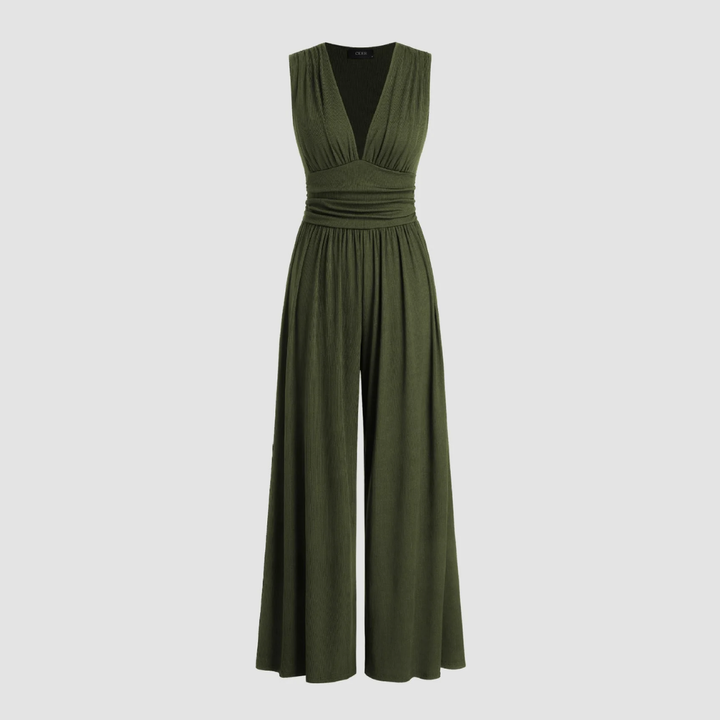 Trendy women's wide-leg sleeveless jumpsuit, ideal for comfortable summer style and fashion.