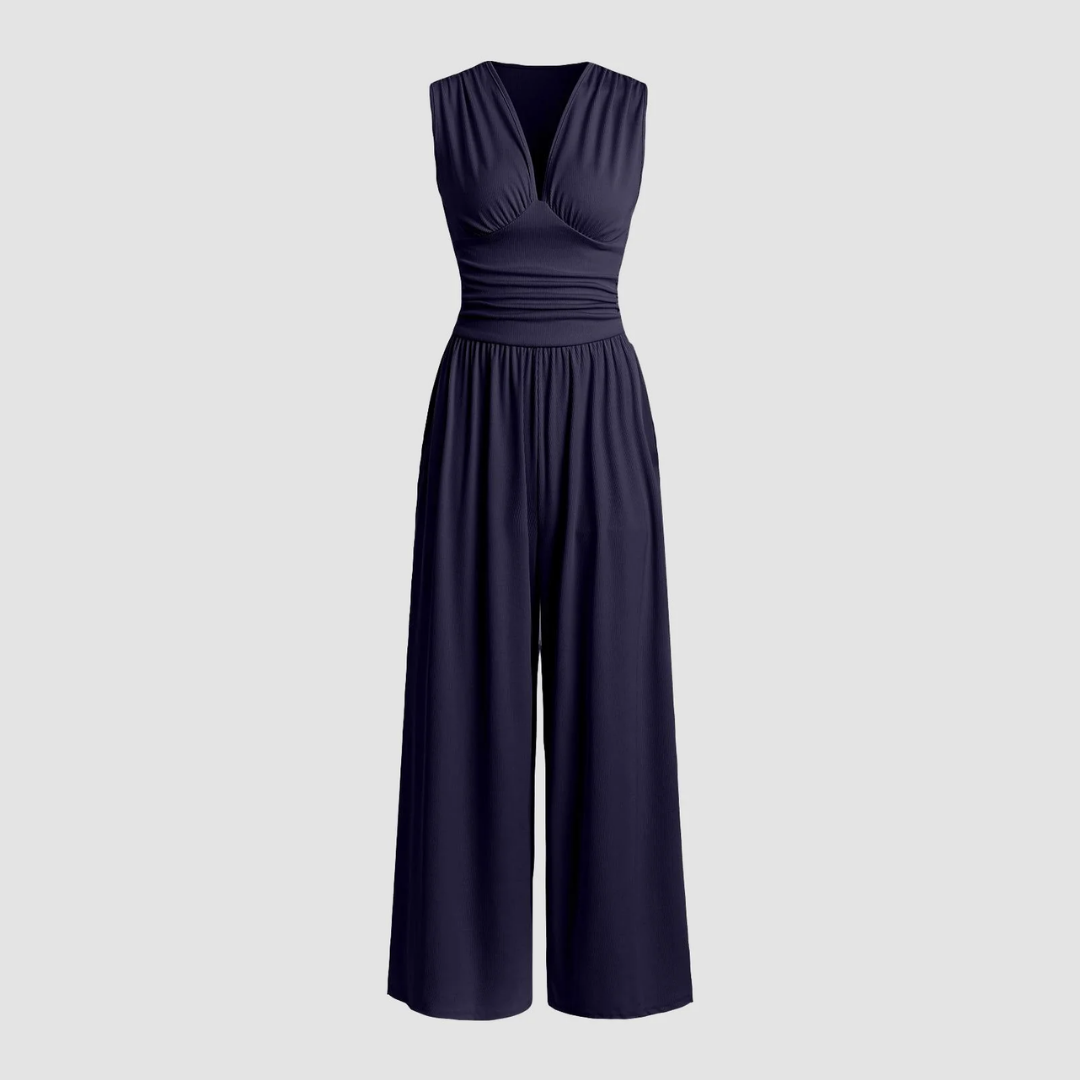 Effortless women's wide-leg jumpsuit, sleeveless, designed for comfortable and stylish versatile wear.