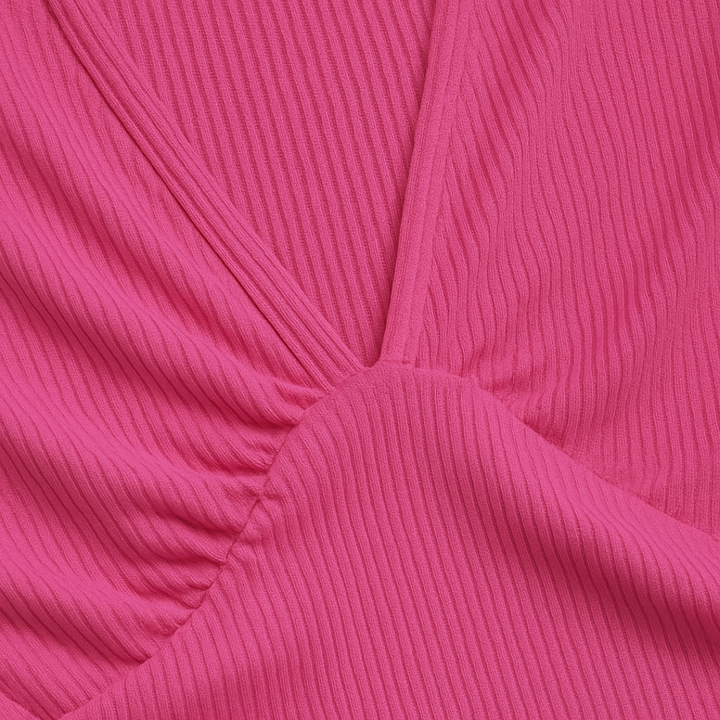Modern women's wide-leg jumpsuit, sleeveless, ensuring effortless style and all-day comfort.
