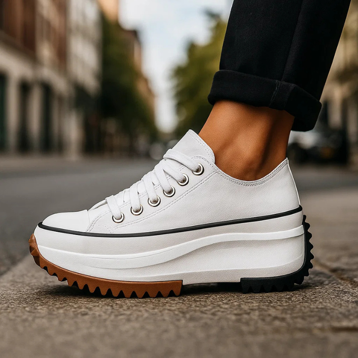 Chunky sole Zippa platform sneakers for women, featuring a retro 90s design, perfect for vintage street style.